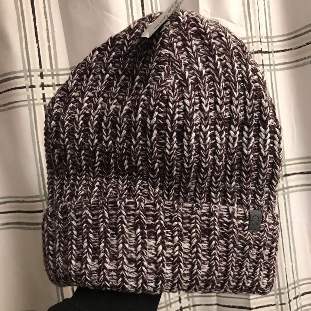 EMPYRE BEANIE